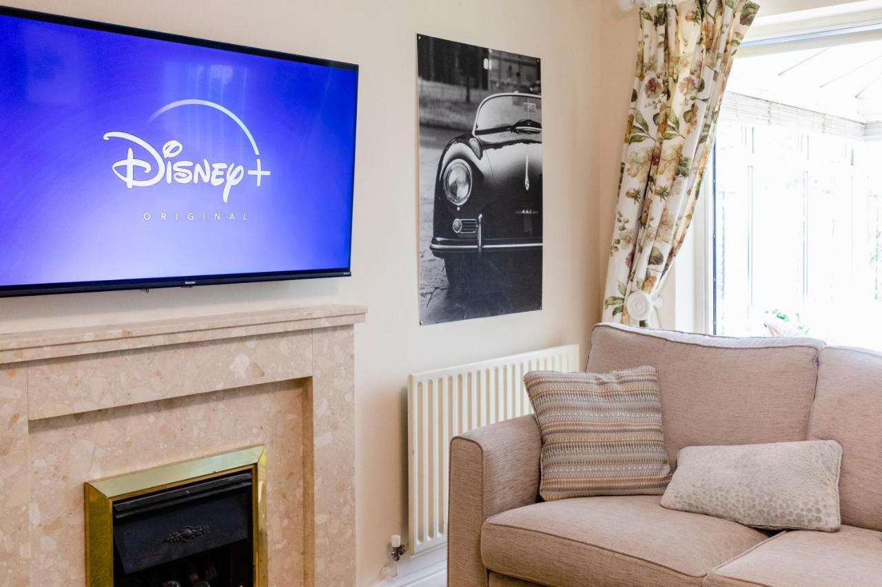 Chichester Retreat House With Free Parking Екстериор снимка