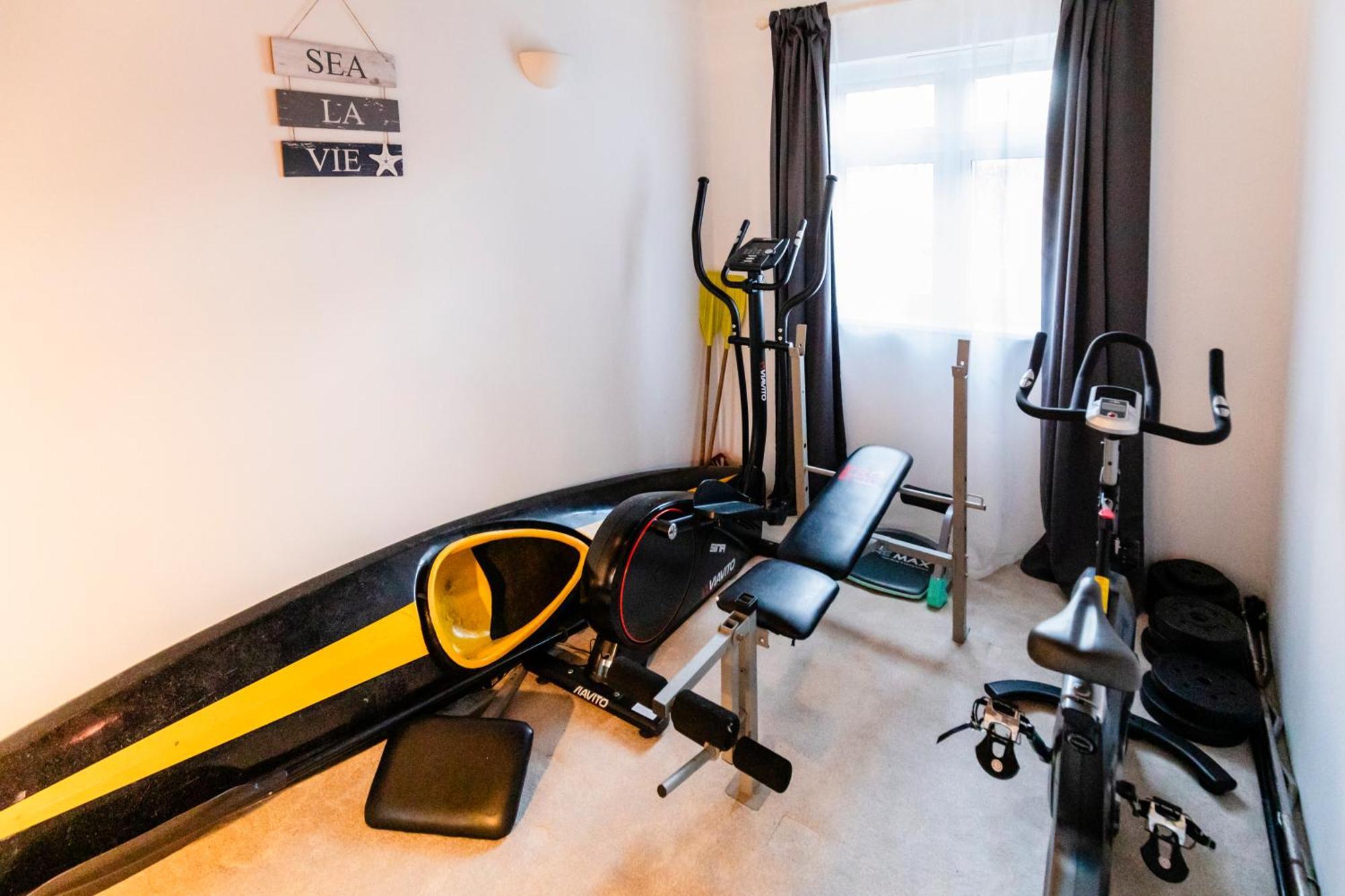 Chichester Retreat House With Free Parking Екстериор снимка