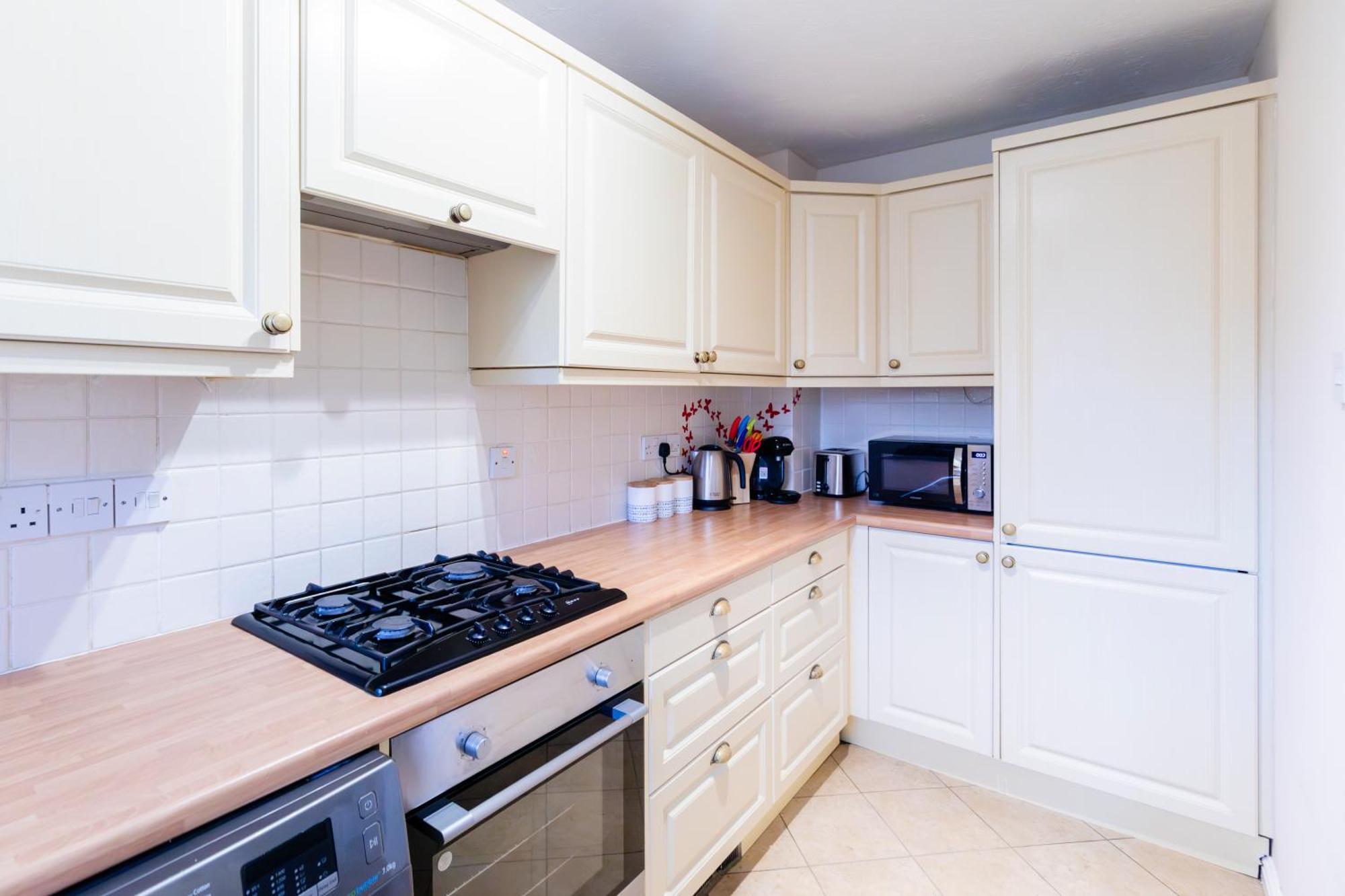 Chichester Retreat House With Free Parking Екстериор снимка