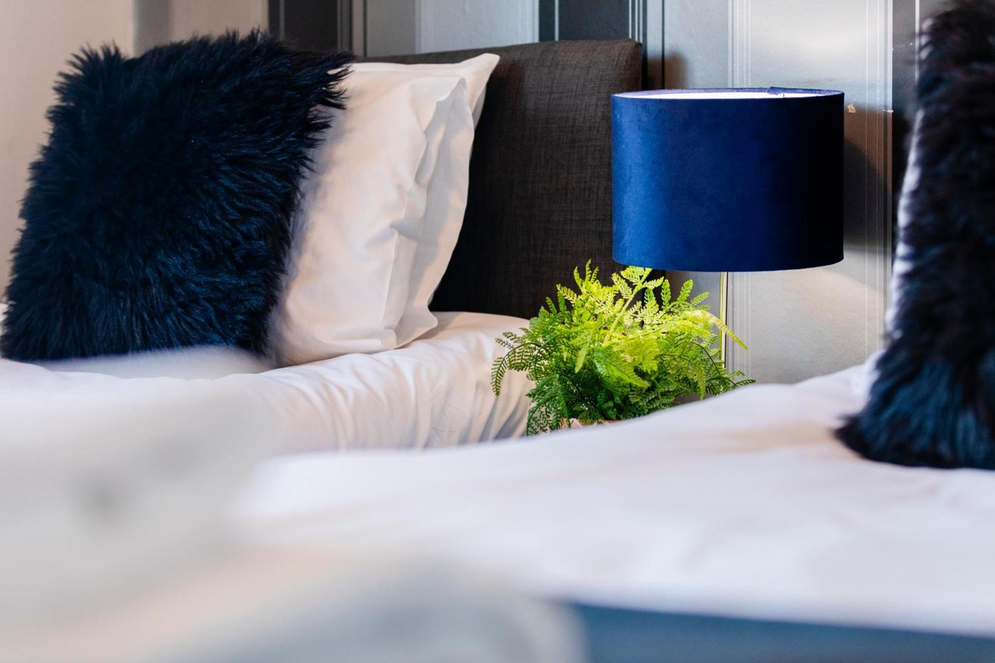 Chichester Retreat House With Free Parking Екстериор снимка