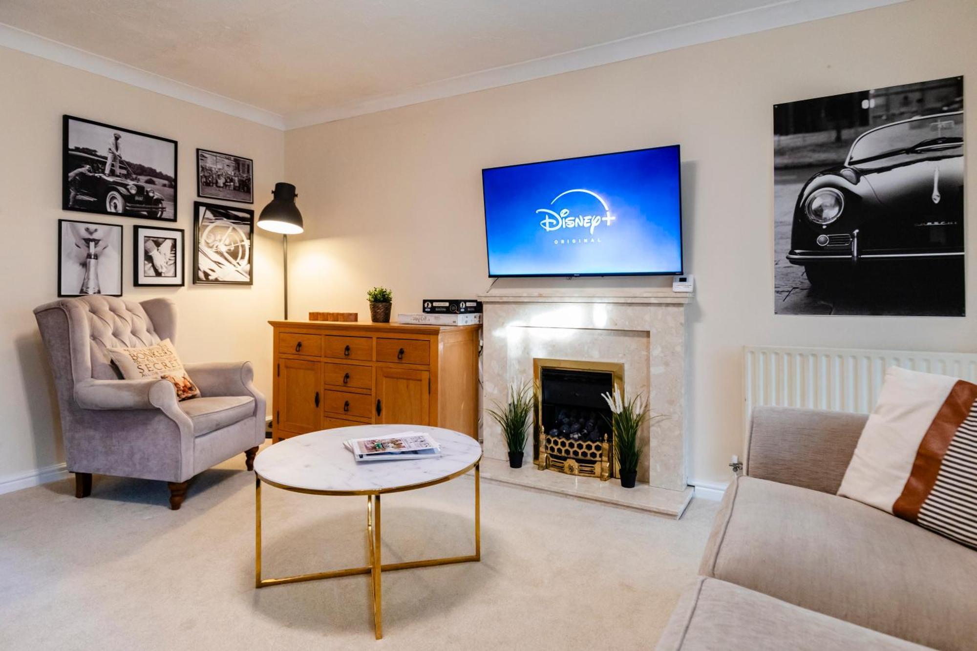 Chichester Retreat House With Free Parking Екстериор снимка